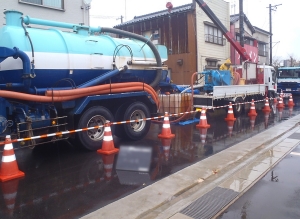 中央区一番堀通町地内下水道管閉塞工事